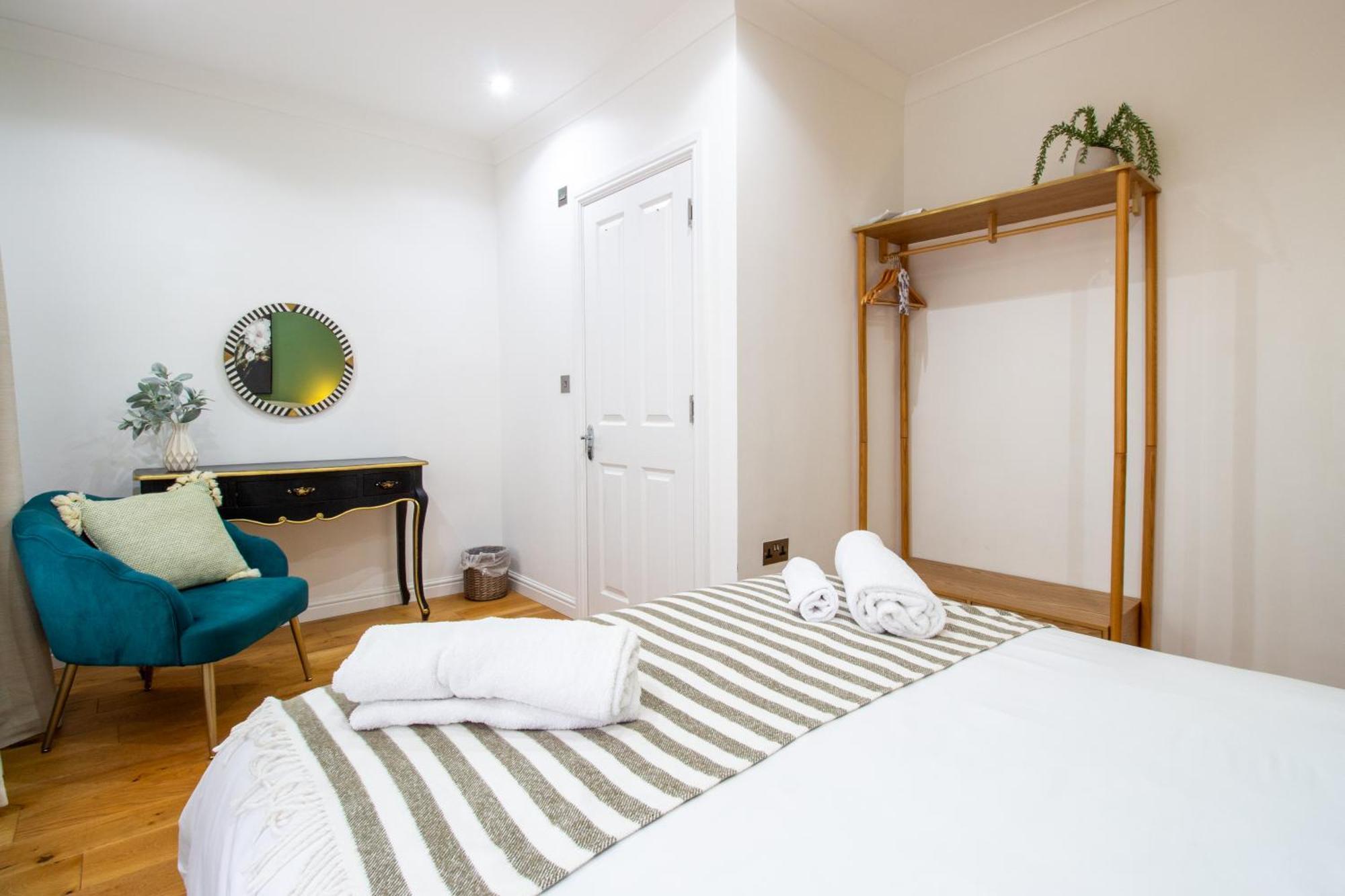 Spacious 4Br House, 2 En Suites With Garden & On-Site Parking Maidstone Eksteriør bilde