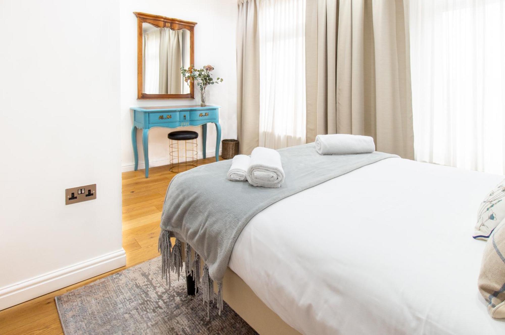 Spacious 4Br House, 2 En Suites With Garden & On-Site Parking Maidstone Eksteriør bilde