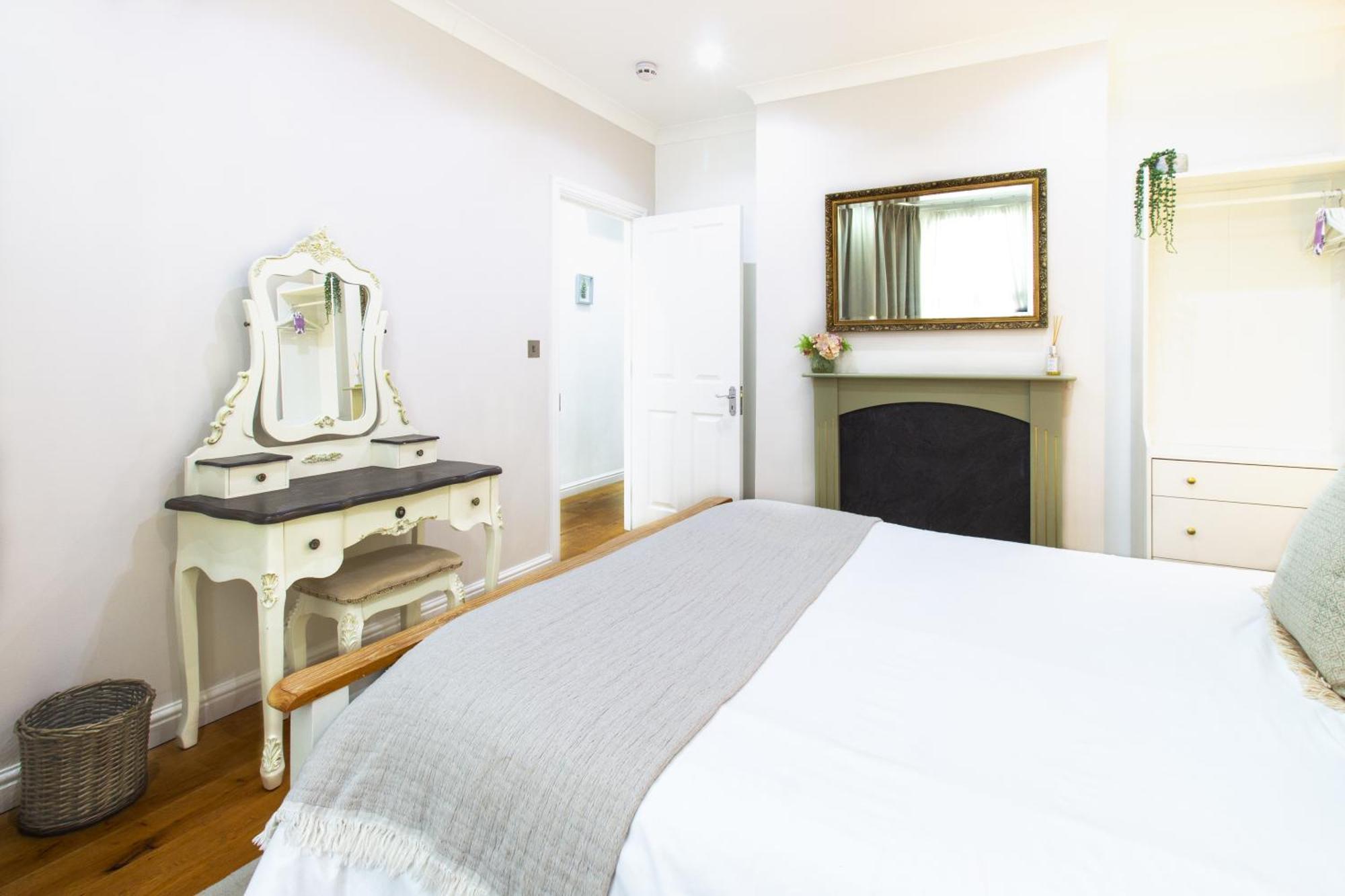 Spacious 4Br House, 2 En Suites With Garden & On-Site Parking Maidstone Eksteriør bilde